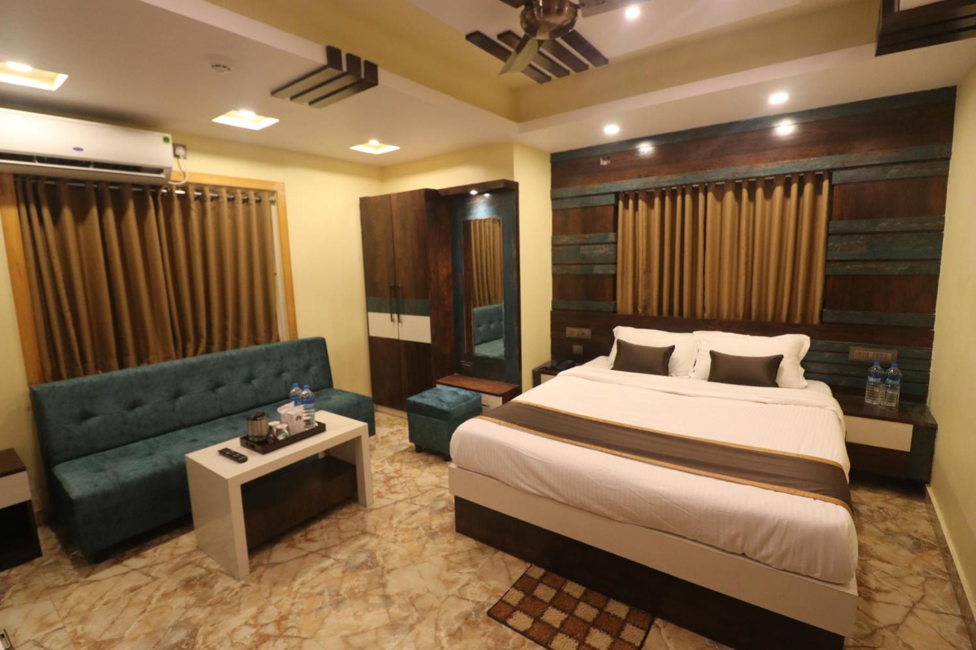 Hotel Mohar Residency